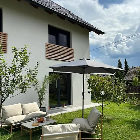 Apartma Aura