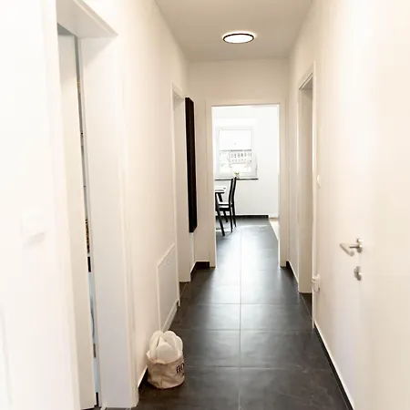Aura Apartma Zirovnica