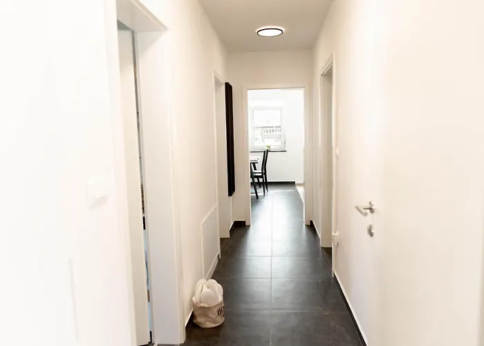 Aura Apartament Zirovnica