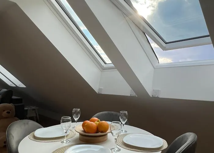 Apartament Aura Zirovnica